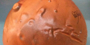 Maqueta de Marte firmada por el astrónomo Paolo Nespoli