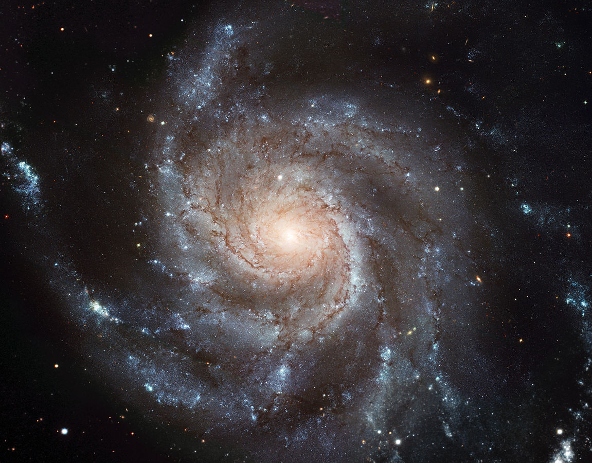 Galaxia Messier 101 (M101, también conocida como NGC 5457 o la Galaxia del Molinillo) 