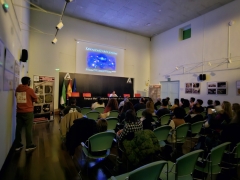 Explicando la expansión del Universo de manera inclusiva Explicando la expansión del Universo de manera inclusiva